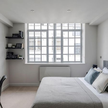 London'S Calling - Farringdon - By Frankie Says Extérieur photo