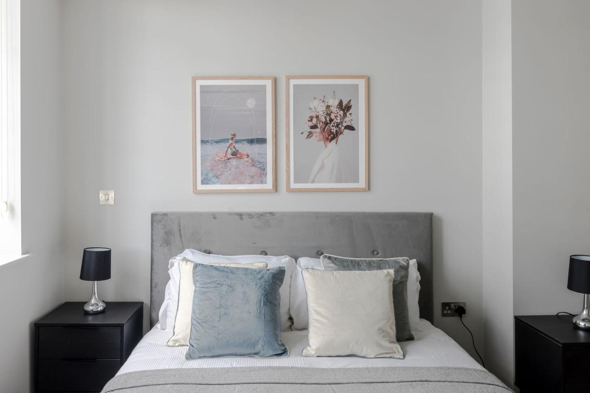 London'S Calling - Farringdon - By Frankie Says Extérieur photo